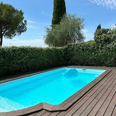 Moderne Avec Piscine Dans Impasse Au Calme Hotel